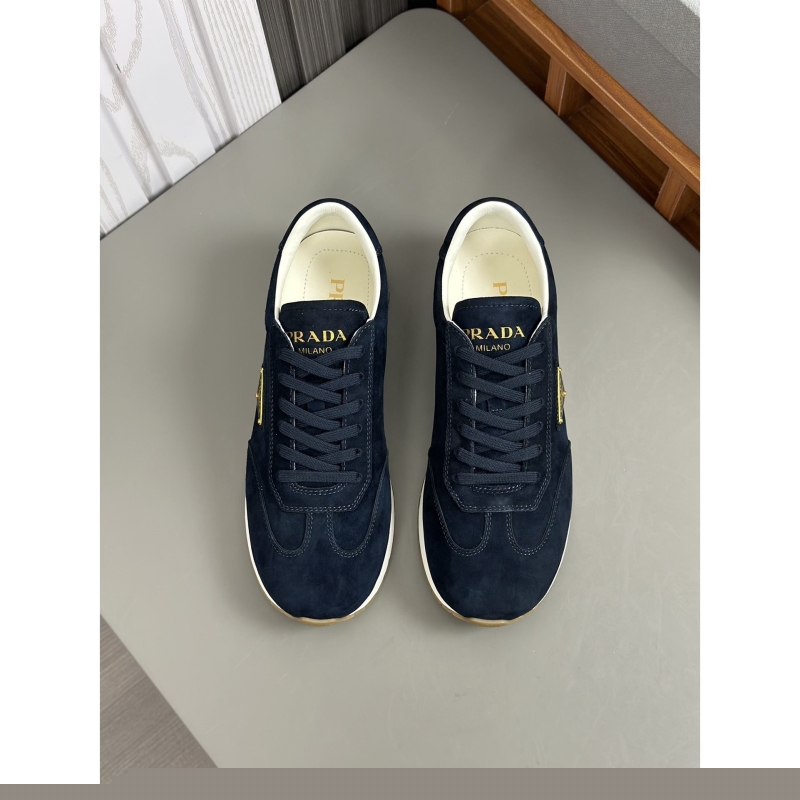 Pra*a casual shoes